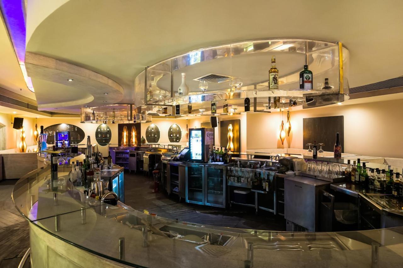 The Zuri White Sands, Goa Resort & Casino Варка Екстериор снимка
