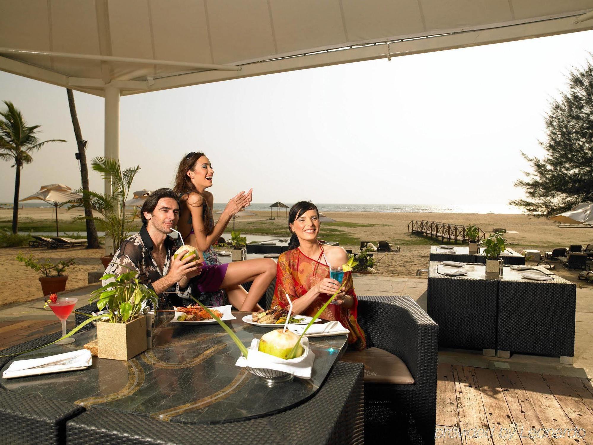 The Zuri White Sands, Goa Resort & Casino Варка Екстериор снимка