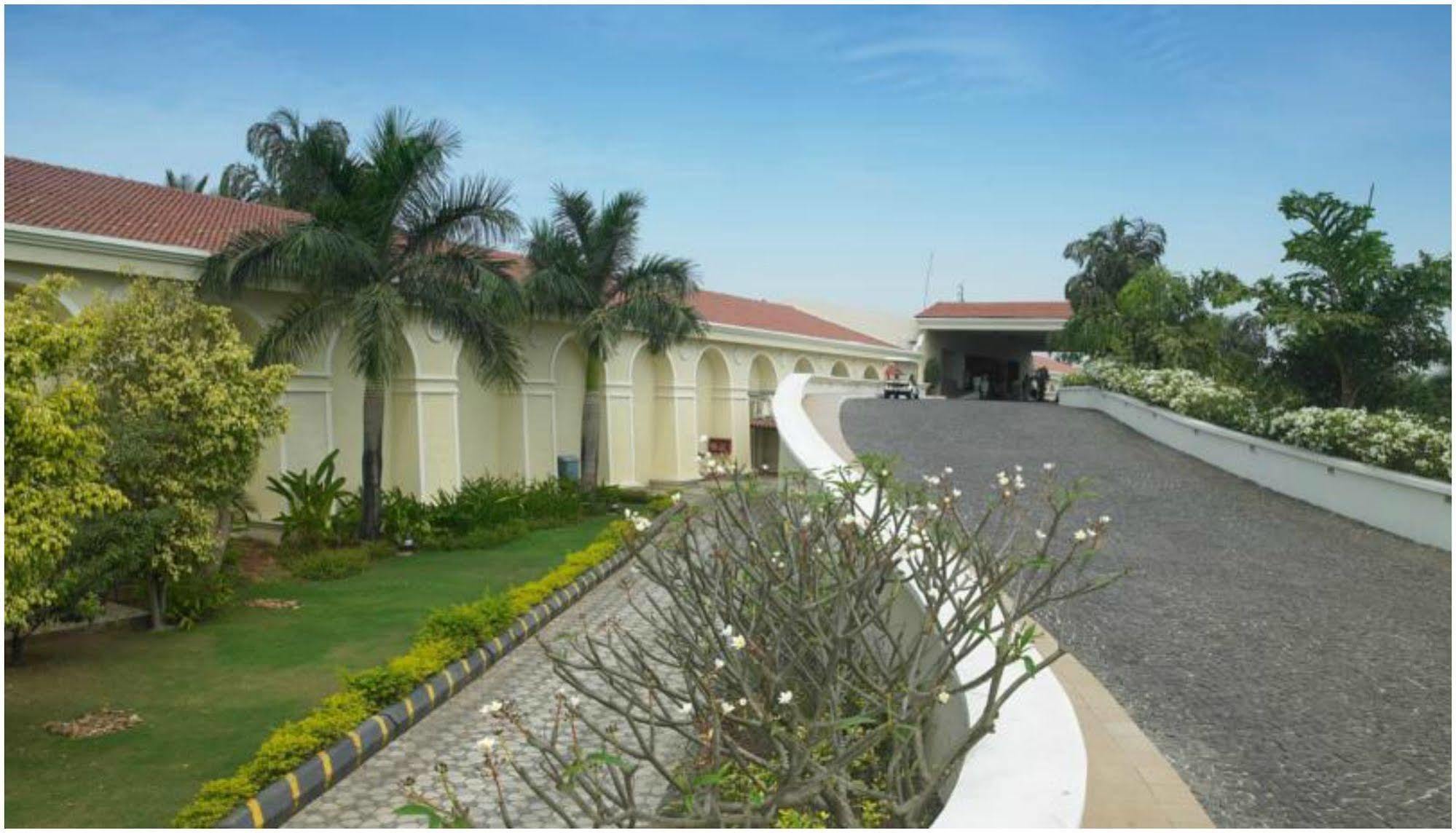 The Zuri White Sands, Goa Resort & Casino Варка Екстериор снимка